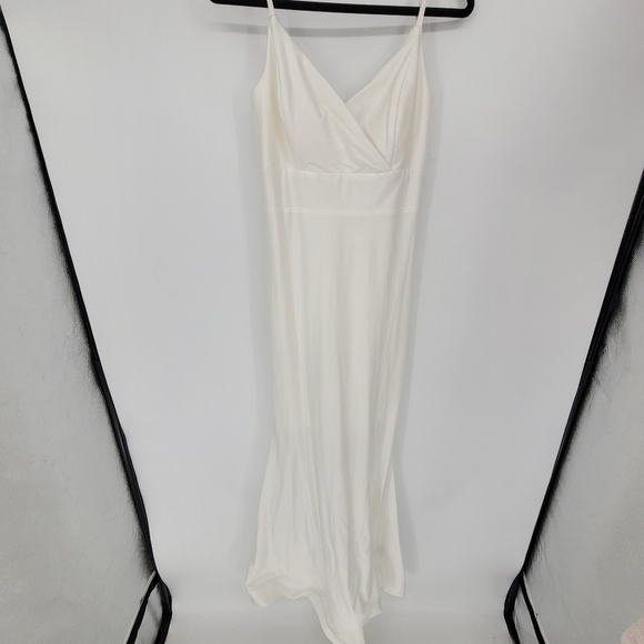 MORGAN & Co. Dress White Satin Flared Trumpet Gown size 6 - Picture 2 of 14